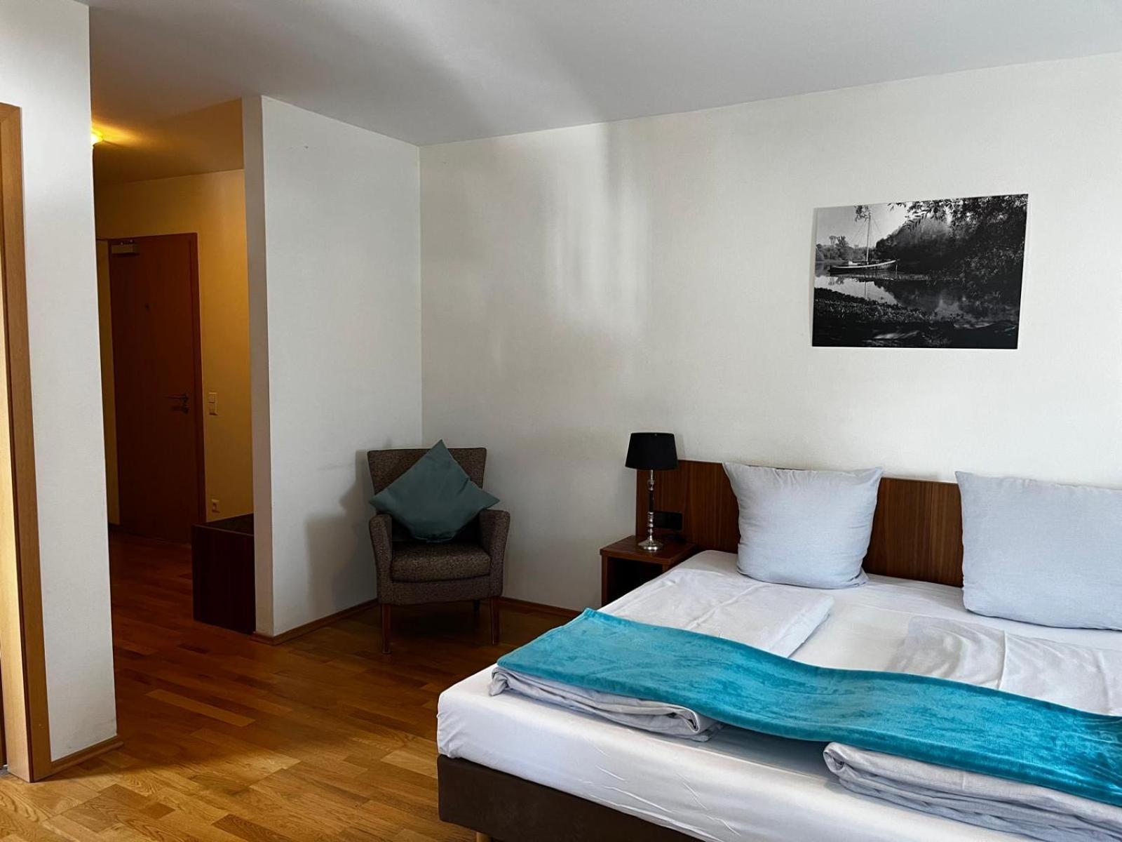Landgasthof Zur Sonne I Hotel & Restaurant Neuburg am Rhein Eksteriør billede