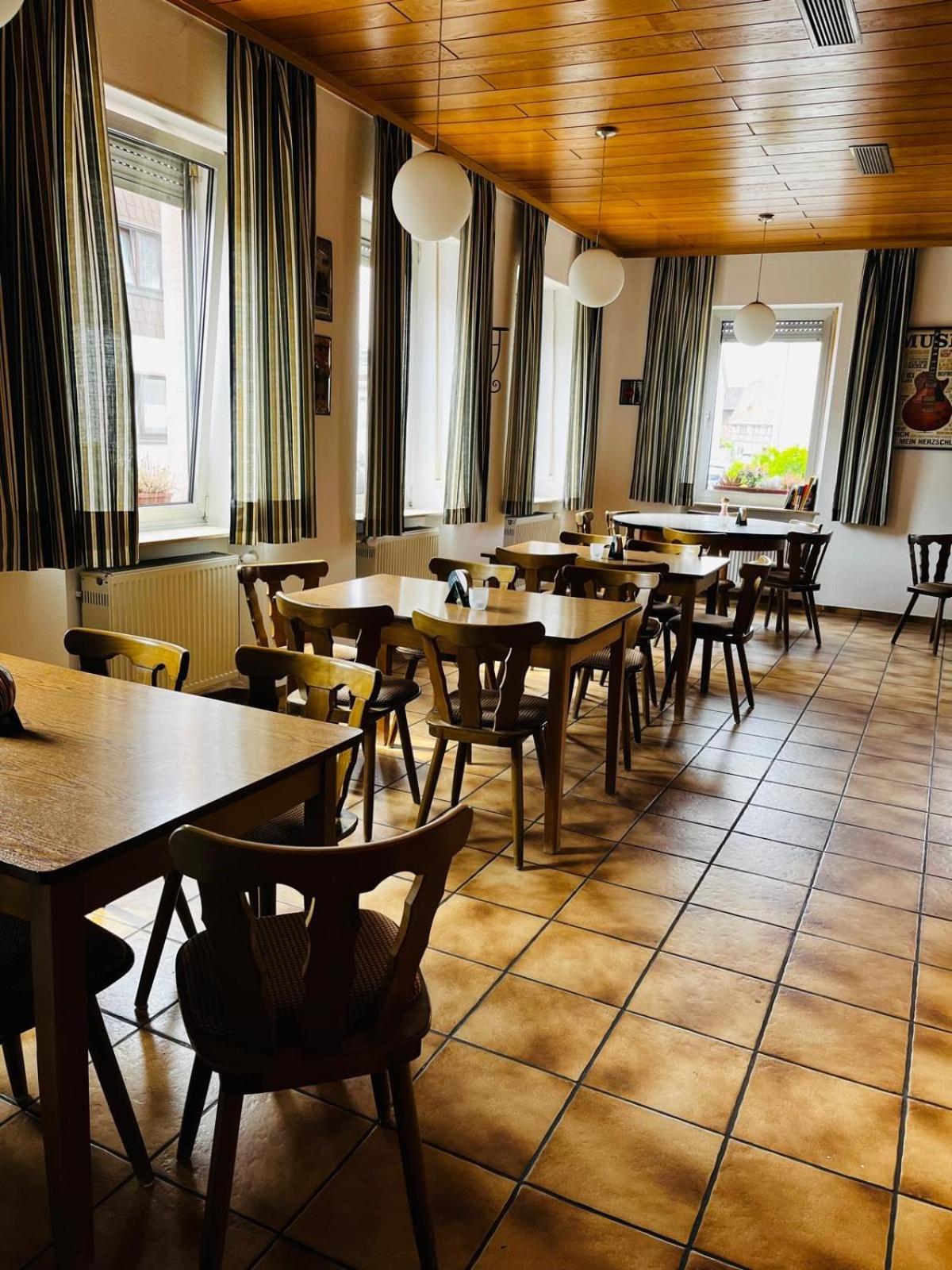 Landgasthof Zur Sonne I Hotel & Restaurant Neuburg am Rhein Eksteriør billede