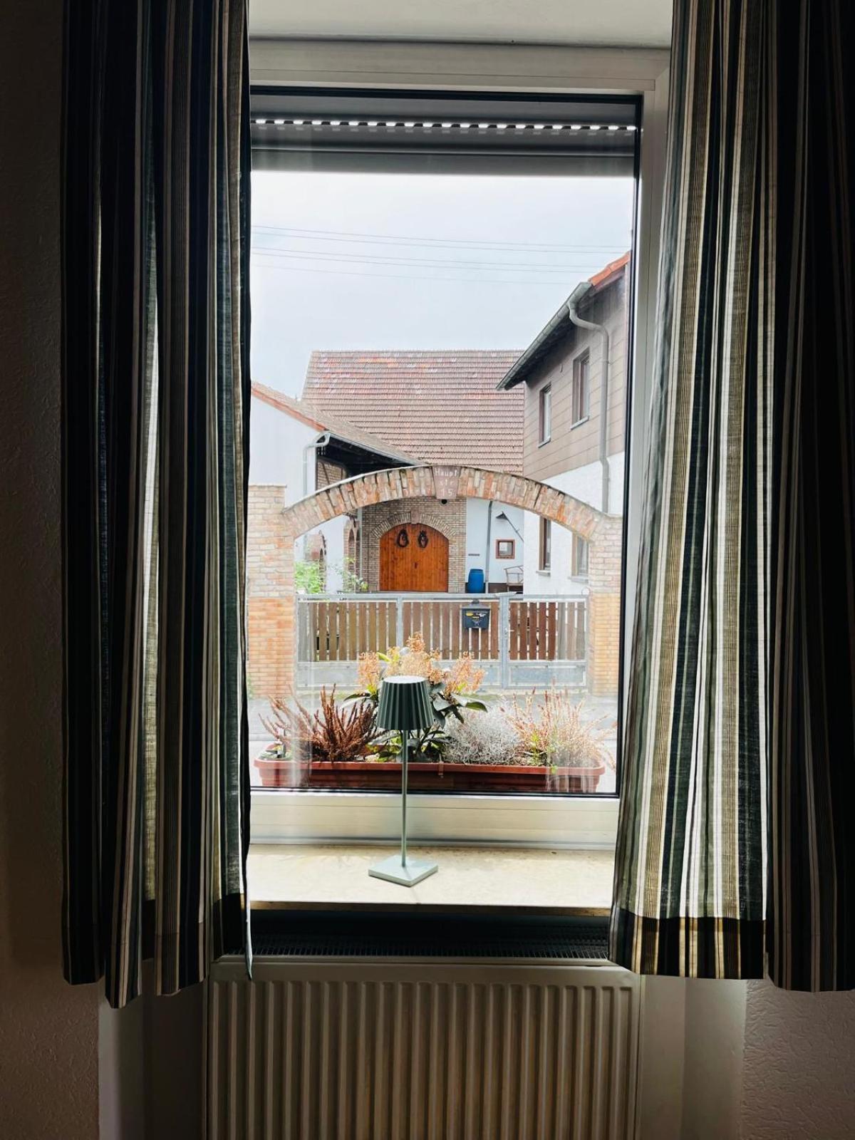 Landgasthof Zur Sonne I Hotel & Restaurant Neuburg am Rhein Eksteriør billede