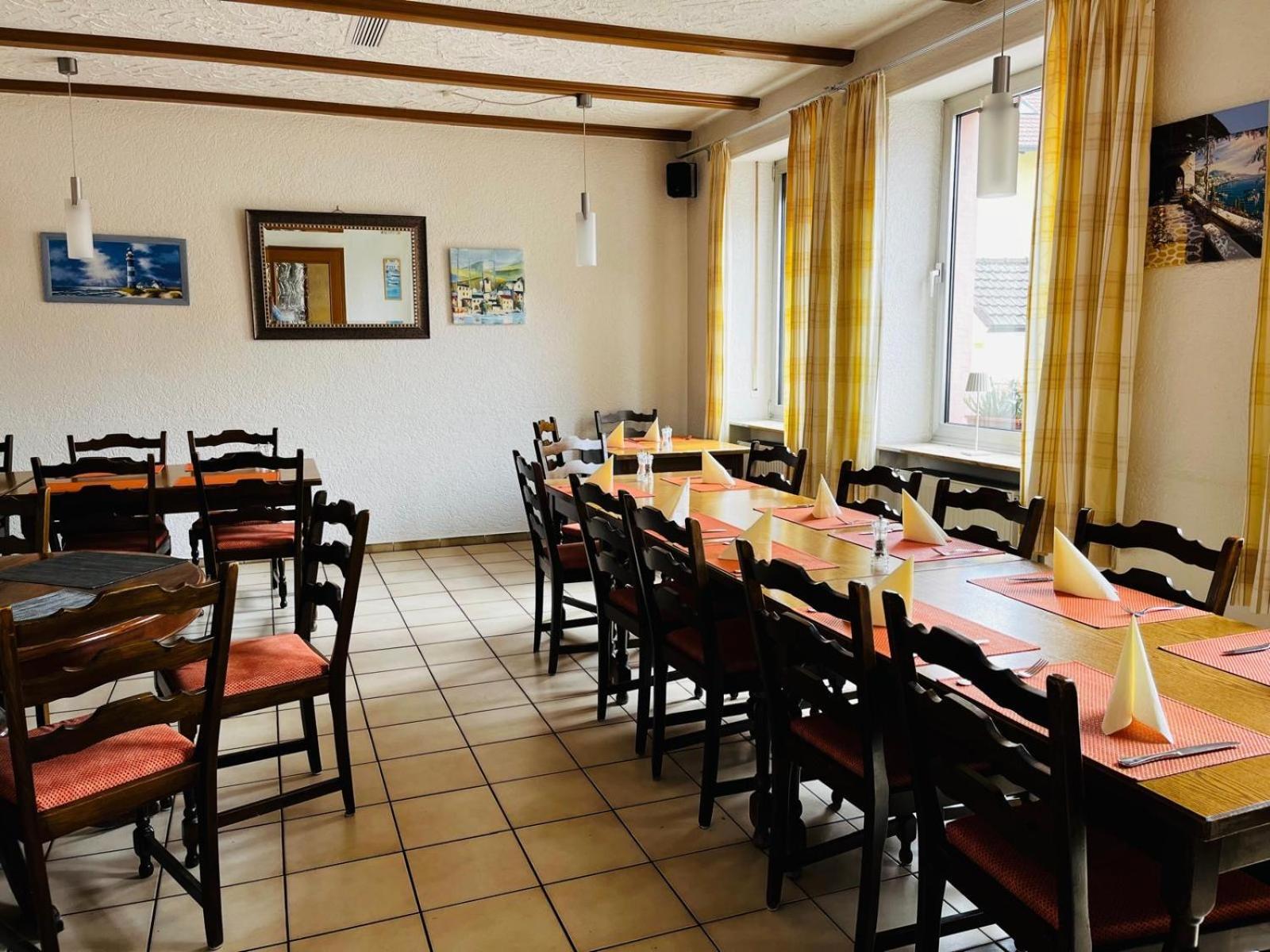 Landgasthof Zur Sonne I Hotel & Restaurant Neuburg am Rhein Eksteriør billede