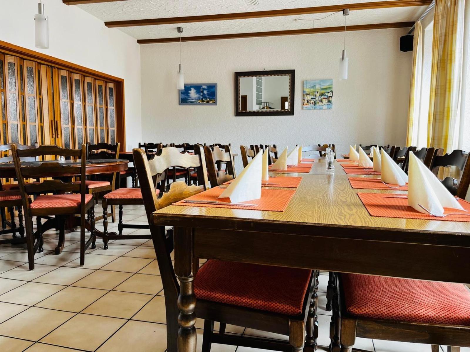 Landgasthof Zur Sonne I Hotel & Restaurant Neuburg am Rhein Eksteriør billede