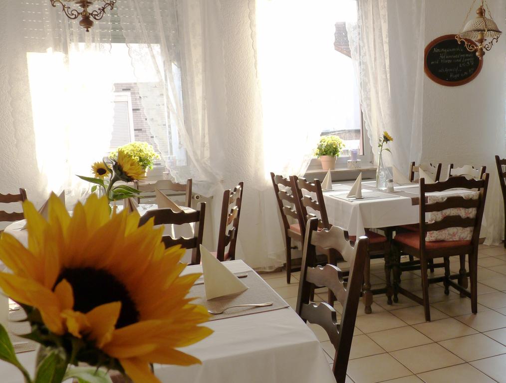 Landgasthof Zur Sonne I Hotel & Restaurant Neuburg am Rhein Eksteriør billede