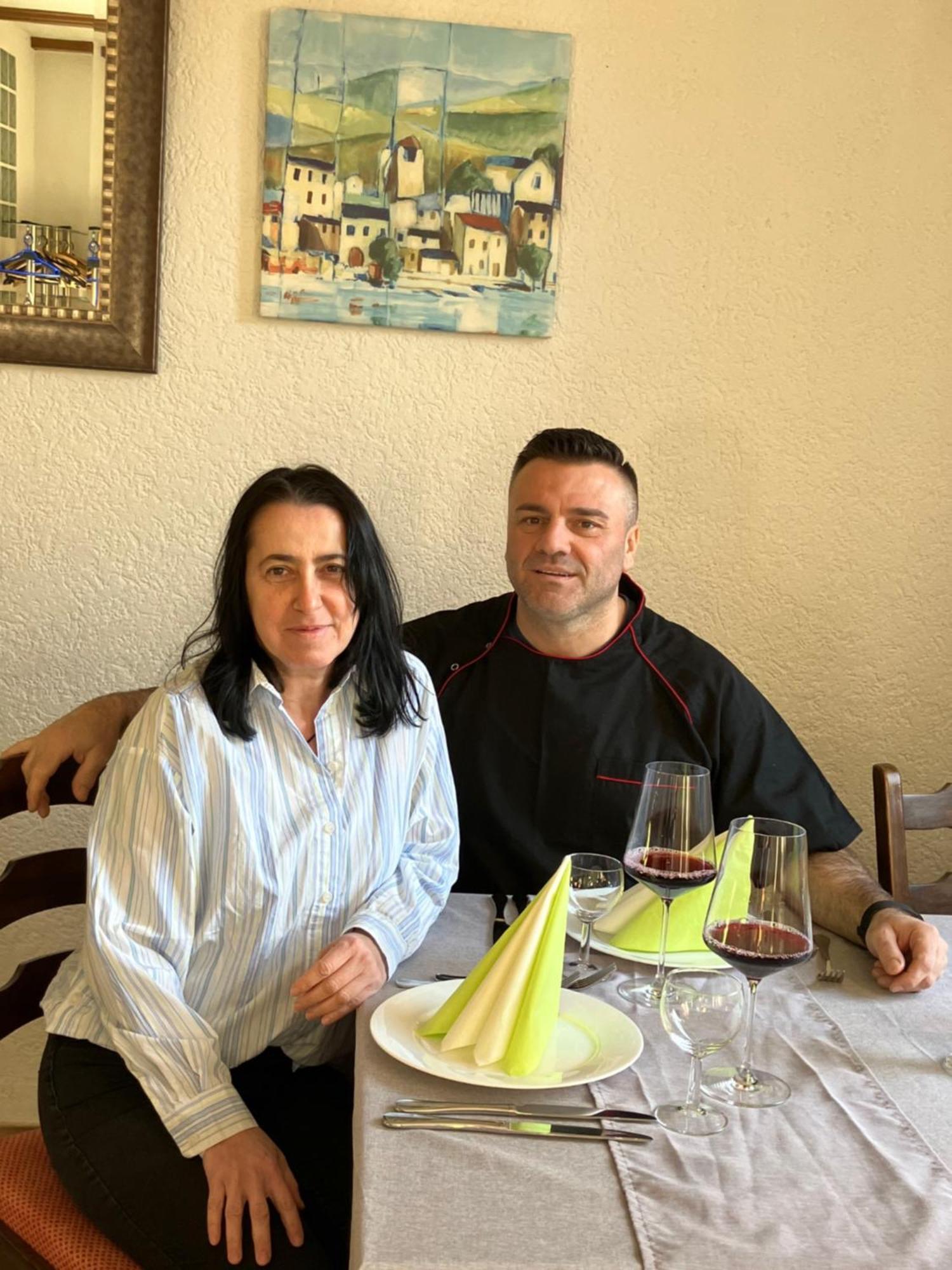 Landgasthof Zur Sonne I Hotel & Restaurant Neuburg am Rhein Eksteriør billede